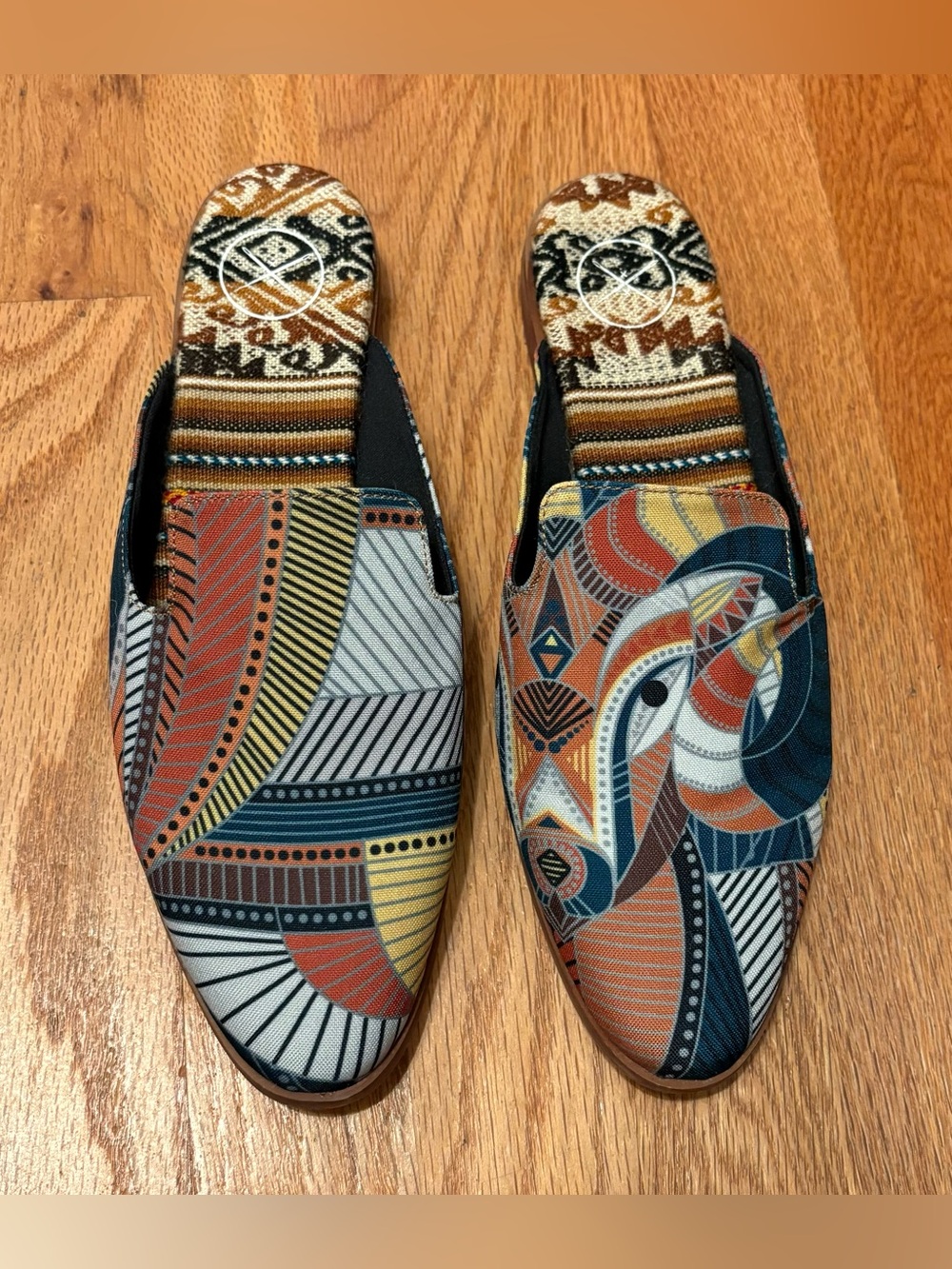 Inkkas Cyprus Slide Mules Shoes Womens Size 9 Boho Geometric Pattern Flats